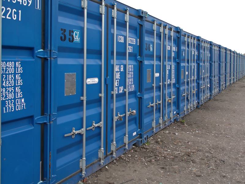 portable storage containers
